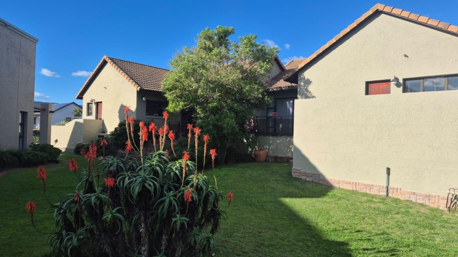 To Let 3 Bedroom Property for Rent in Mossel Bay Golf Estate Western Cape